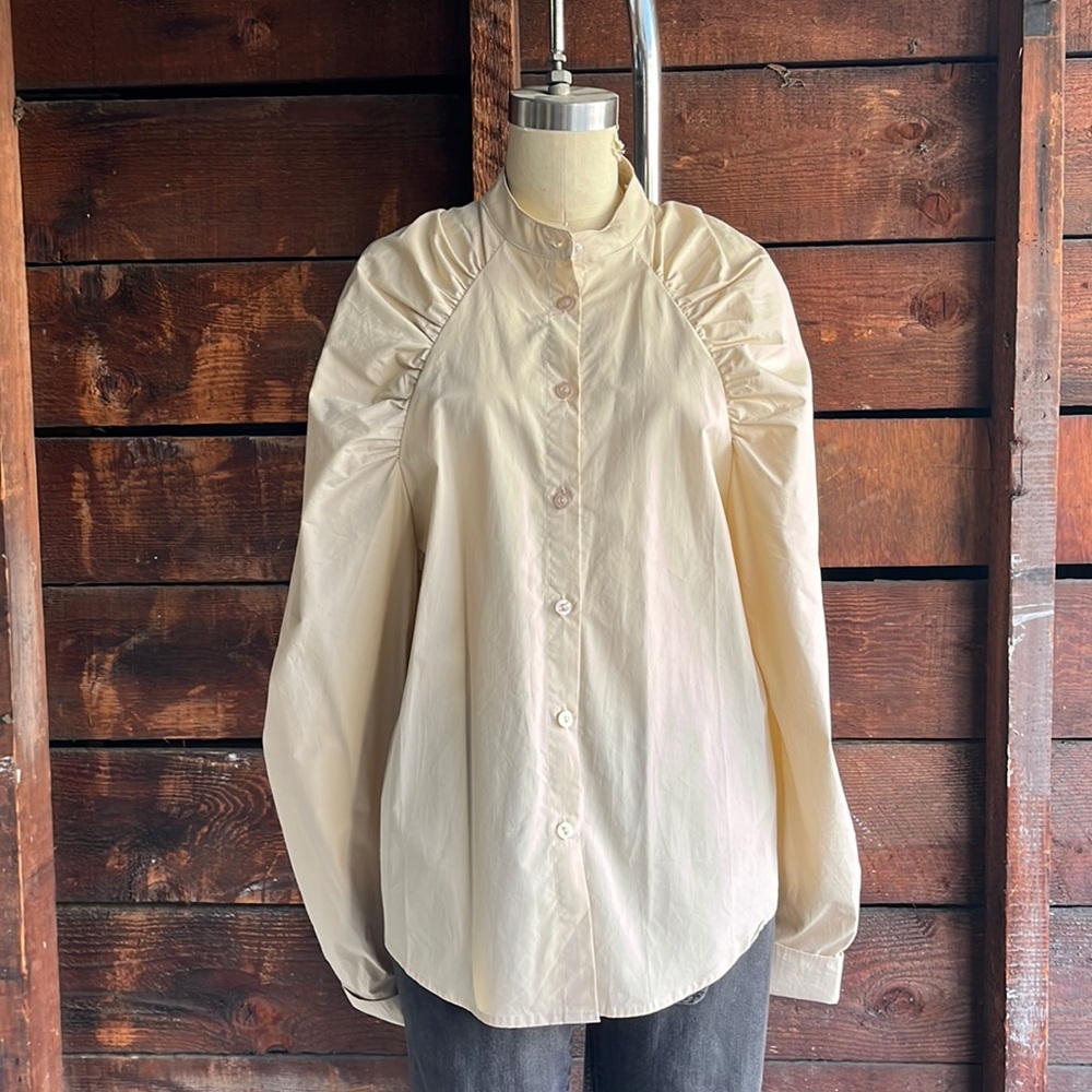 Fierce Voluminous Rouched Sleeve Button-up